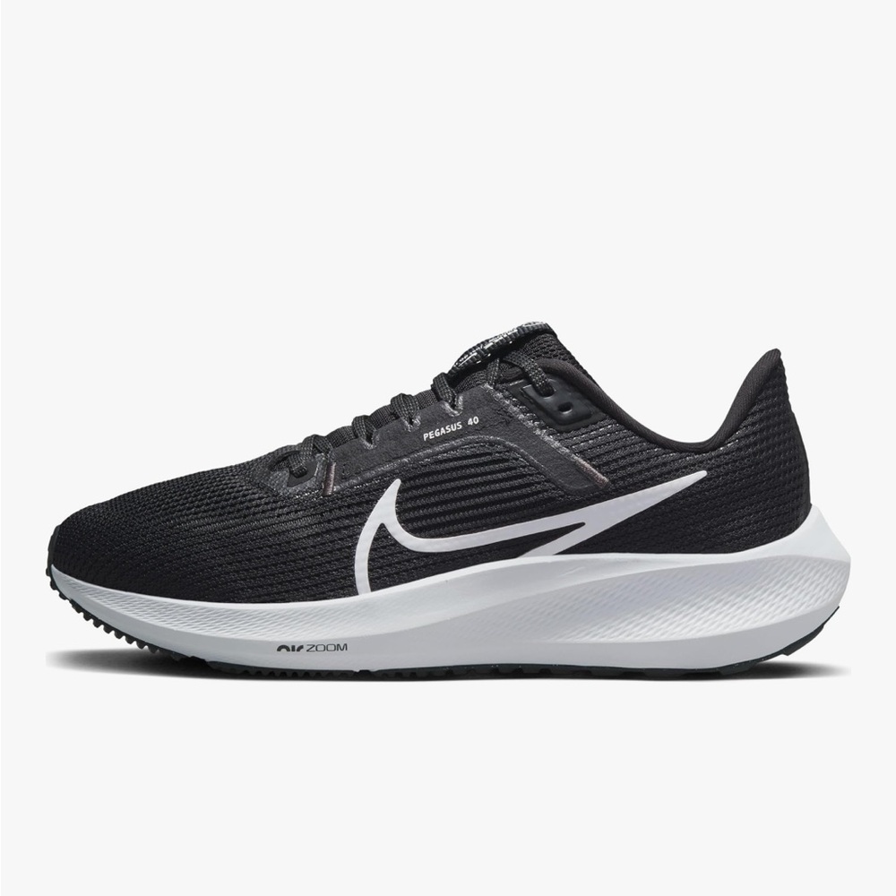 Nike Air Zoom Pegasus 40 Black White Running Shoes Women’s - Picture 2 of 5